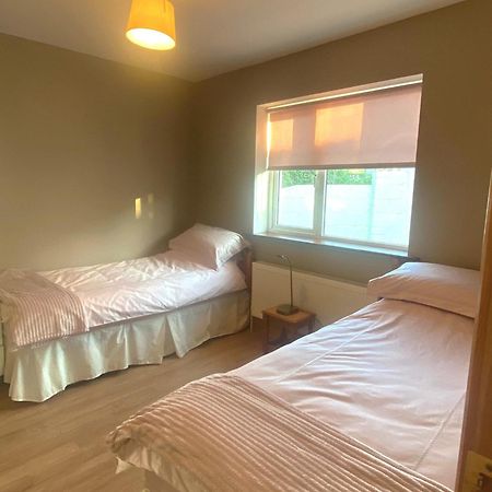 Kilmore Beach Apartment Tralee Extérieur photo