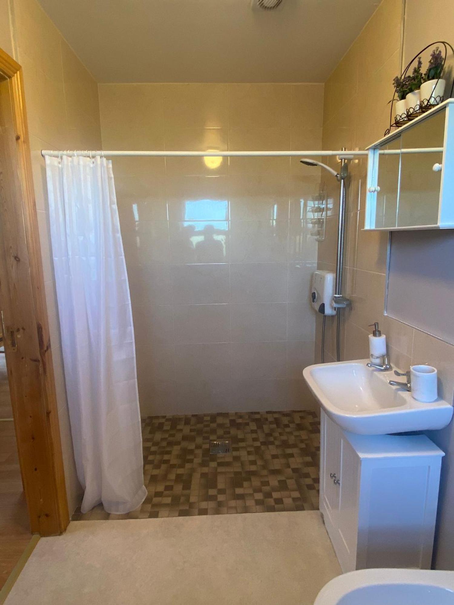 Kilmore Beach Apartment Tralee Extérieur photo